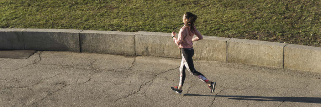 Mujer corriendo